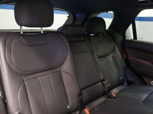 Used 2024 Land Rover Range Rover Sport SE AWD/4WD image 19