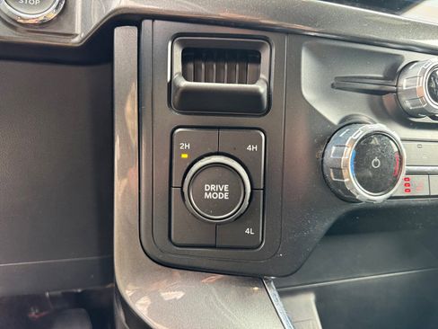 Certified 2022 Ford F150 XLT w/ Equipment Group 302A High image 24