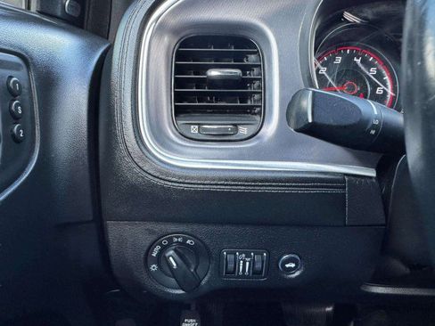 Used 2019 Dodge Charger SXT w/ Plus Group image 19