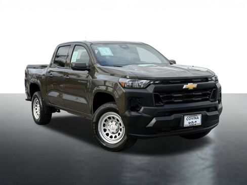 Used 2024 Chevrolet Colorado W/T image 1