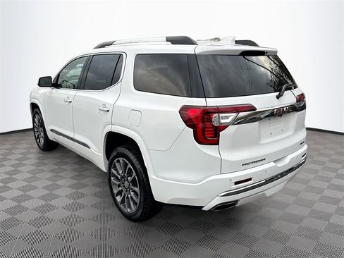Used 2023 GMC Acadia Denali image 8