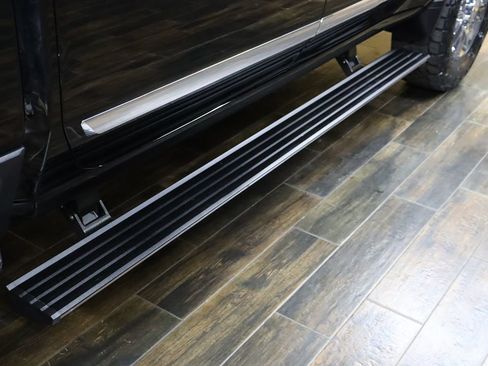 Used 2024 Chevrolet Silverado 2500 High Country w/ High Country Premium Package image 38