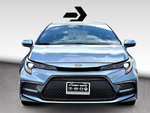 Used 2021 Toyota Corolla SE FWD image 3
