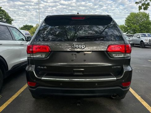 Used 2017 Jeep Grand Cherokee Limited AWD/4WD image 5