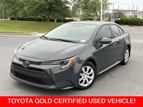Certified 2025 Toyota Corolla LE FWD image 1