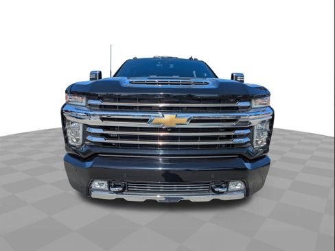 Certified 2022 Chevrolet Silverado 2500 High Country w/ Safety Package II image 9