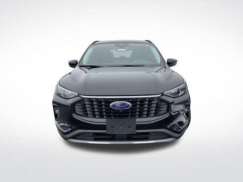 Used 2023 Ford Escape Platinum image 11