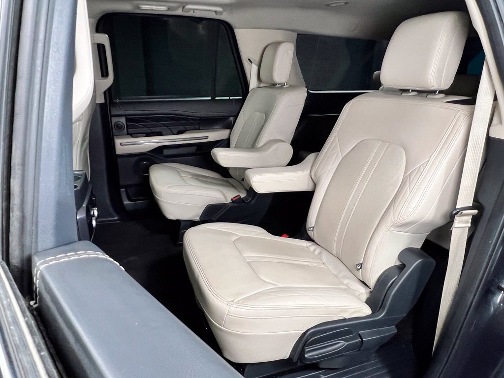 Used 2023 Ford Expedition Max Platinum AWD/4WD image 17