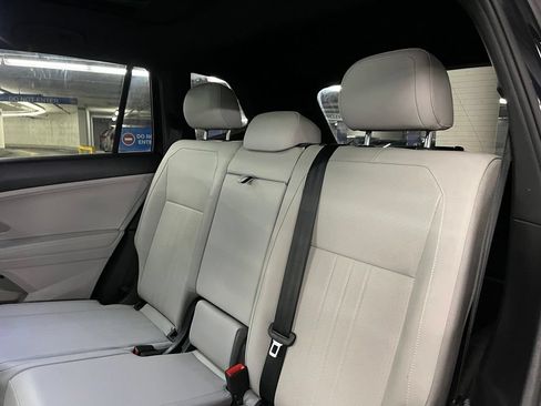 Used 2023 Volkswagen Tiguan SE R-Line AWD/4WD image 22