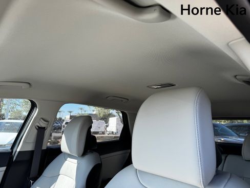 New 2026 Kia Sportage EX image 18