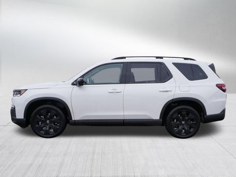 New 2026 Honda Pilot Black Edition image 4