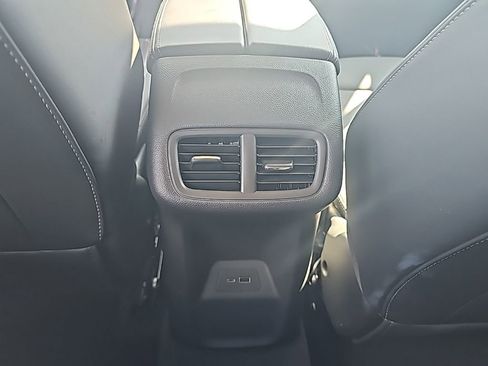 Certified 2025 Buick Envision Preferred AWD/4WD image 19