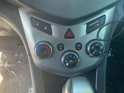 Used 2016 Chevrolet Sonic LT FWD image 11