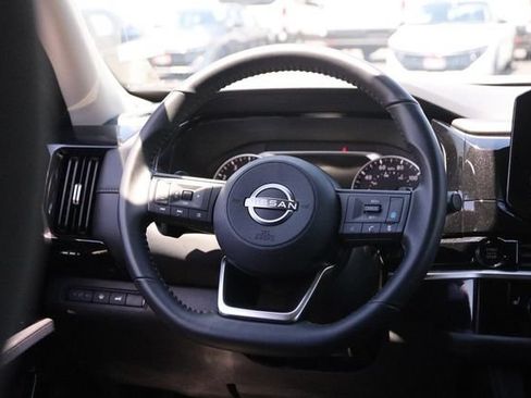Certified 2025 Nissan Pathfinder SV AWD/4WD image 24