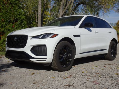 New 2025 Jaguar F-PACE R-Dynamic S image 7