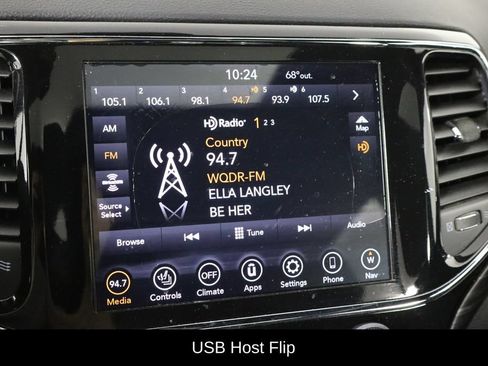 Used 2020 Jeep Grand Cherokee Altitude AWD/4WD image 30