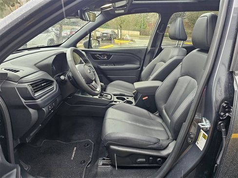 Certified 2025 Subaru Forester Limited image 21