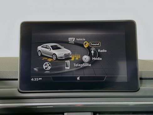 Used 2019 Audi A4 2.0T Premium image 24