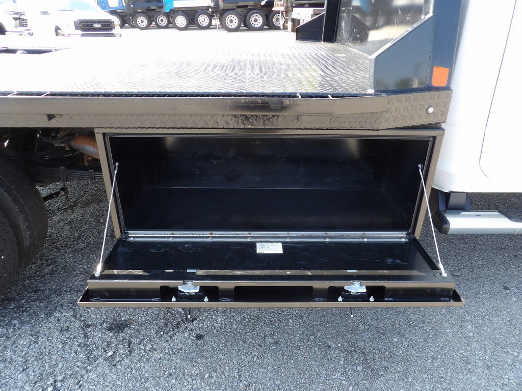 Used 2024 RAM 5500 4x4 Crew Cab image 52