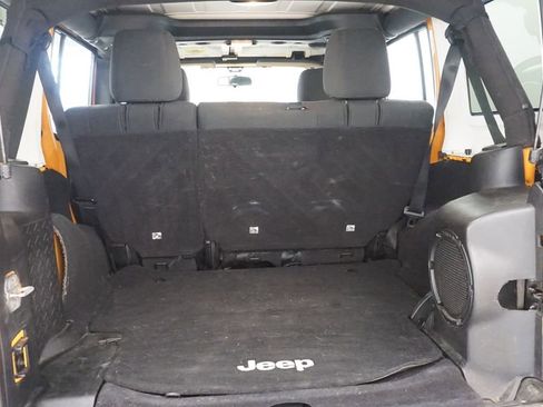 Used 2012 Jeep Wrangler Unlimited Sport image 21