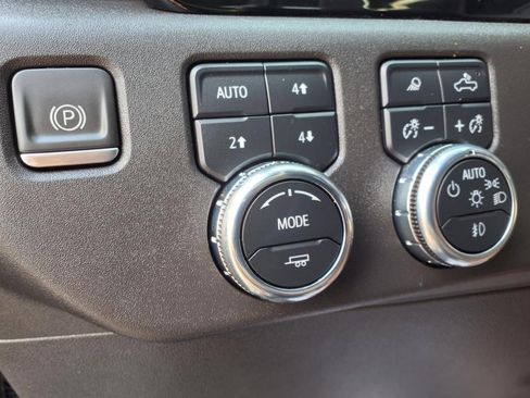 Certified 2023 GMC Sierra 1500 SLT w/ SLT Premium Package image 19