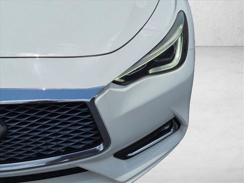 Used 2020 INFINITI Q60 3.0t Luxe RWD image 9