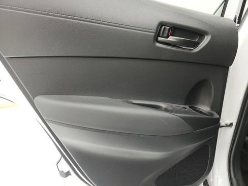 Used 2023 Toyota Corolla Cross LE AWD/4WD image 9