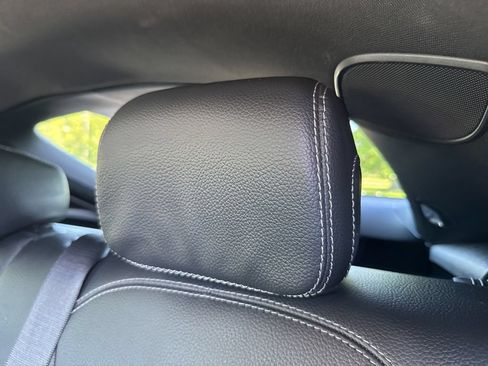 Used 2023 Mercedes-Benz GLC 300 4MATIC Coupe image 53