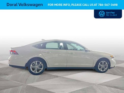 Used 2025 Honda Accord LX image 9