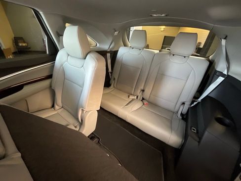 Used 2016 Acura MDX SH-AWD image 23