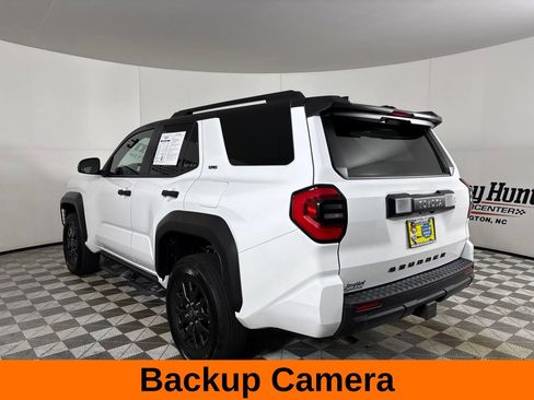 Used 2025 Toyota 4Runner SR5 AWD/4WD image 9