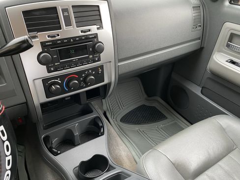 Used 2005 Dodge Dakota Laramie image 14