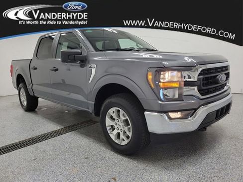 Used 2023 Ford F150 XLT image 2
