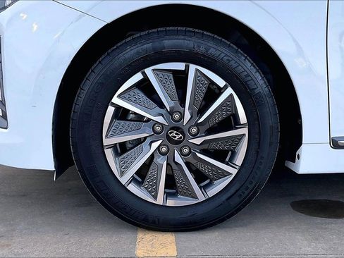 Used 2021 Hyundai Ioniq Limited image 9