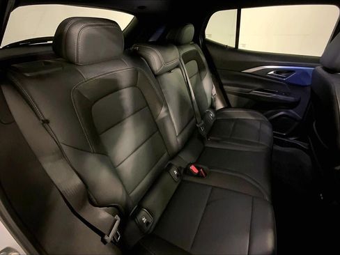 Used 2025 Chevrolet Equinox EV LT w/ Convenience Package image 23