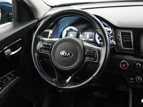 Used 2018 Kia Niro EX FWD image 14