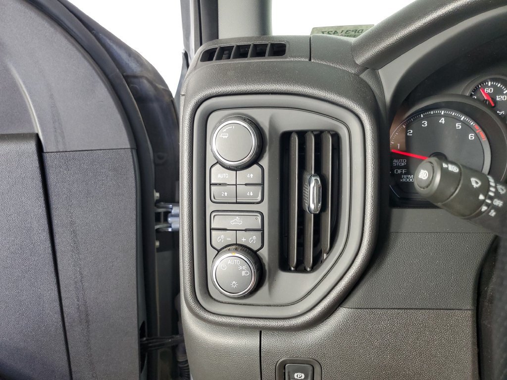 Certified 2024 Chevrolet Silverado 1500 Custom Trail Boss w/ LPO, Dark Essentials Package AWD/4WD image 31
