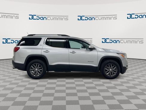 Used 2017 GMC Acadia SLT AWD/4WD image 9