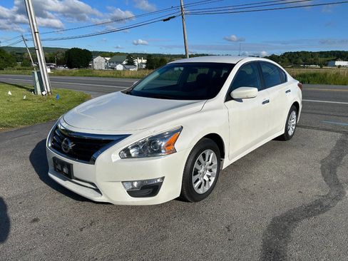 Used 2013 Nissan Altima 2.5 S FWD image 5