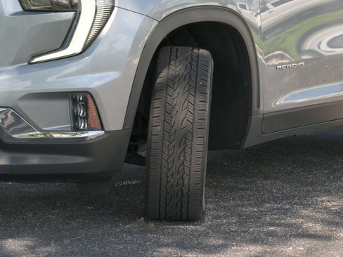 Used 2024 GMC Acadia Elevation w/ Luxury Package FWD image 34