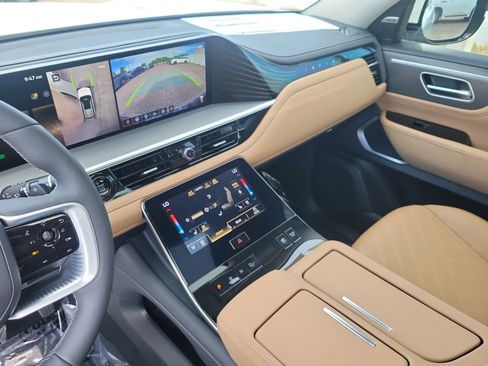 New 2026 INFINITI QX80 Luxe w/ Cargo Package image 25