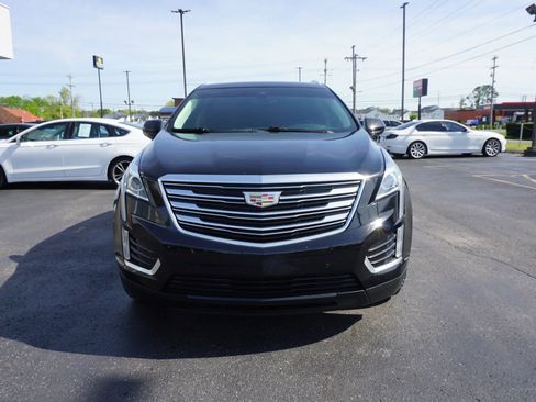 Used 2019 Cadillac XT5 Luxury image 2