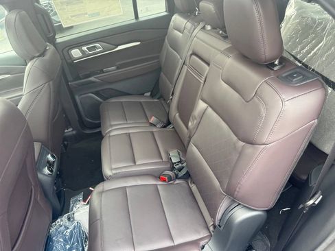 New 2026 Ford Explorer Platinum AWD/4WD image 33