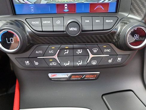 Used 2019 Chevrolet Corvette Z06 RWD image 22