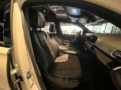 Used 2023 Mercedes-Benz GLS 580 4MATIC image 31