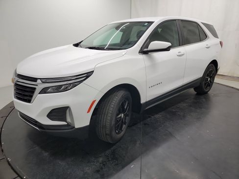 Used 2022 Chevrolet Equinox LT AWD/4WD image 3