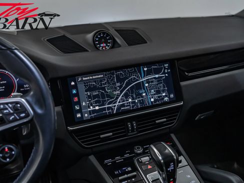 Used 2022 Porsche Cayenne S image 36