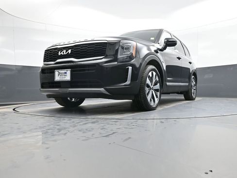 Certified 2022 Kia Telluride S image 27