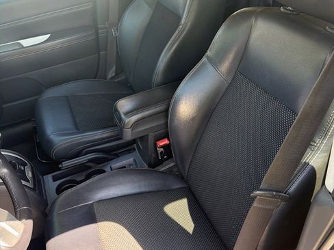 Used 2015 Jeep Compass Latitude AWD/4WD image 14
