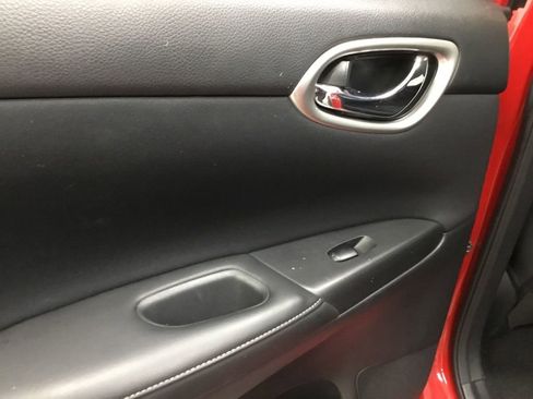 Used 2017 Nissan Sentra SV image 17